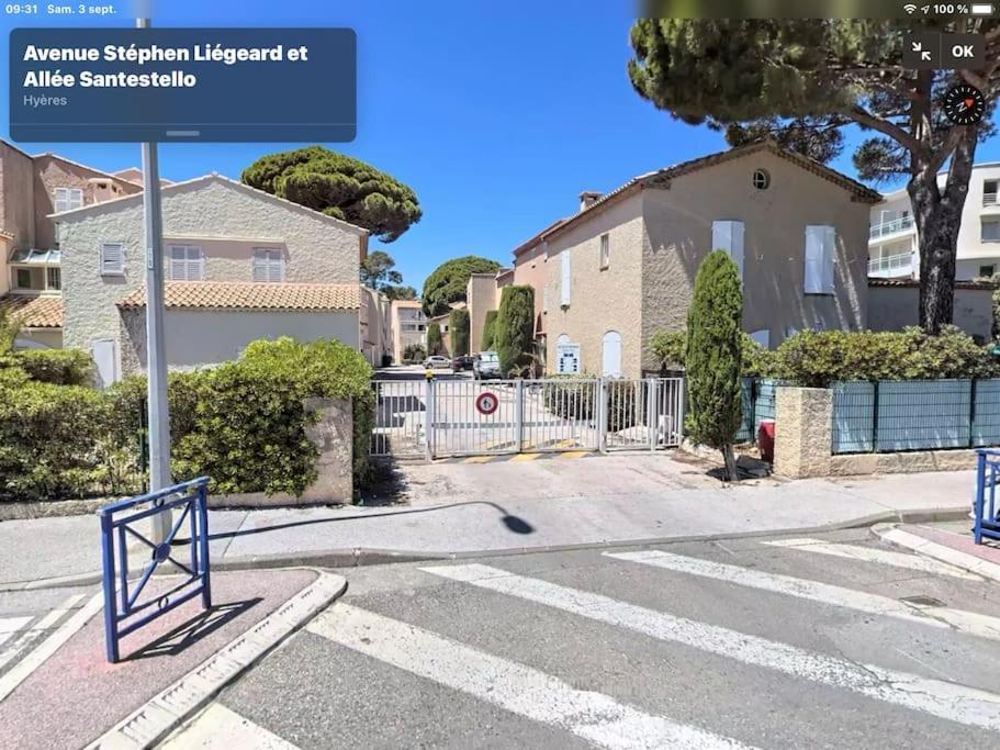 Sympathique Studio En Rez De Jardin Dans Residence Hyères Екстериор снимка