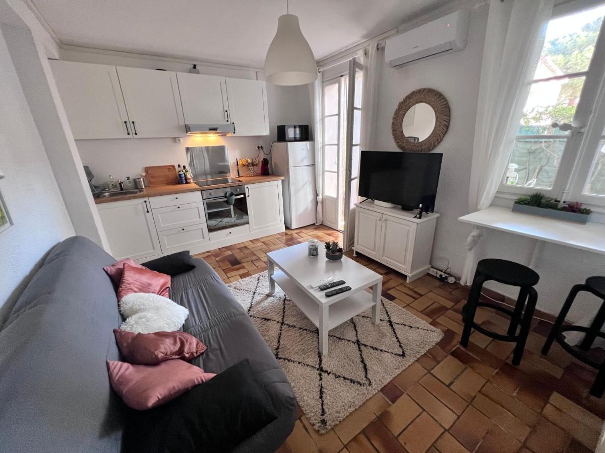 Sympathique Studio En Rez De Jardin Dans Residence Hyères Екстериор снимка