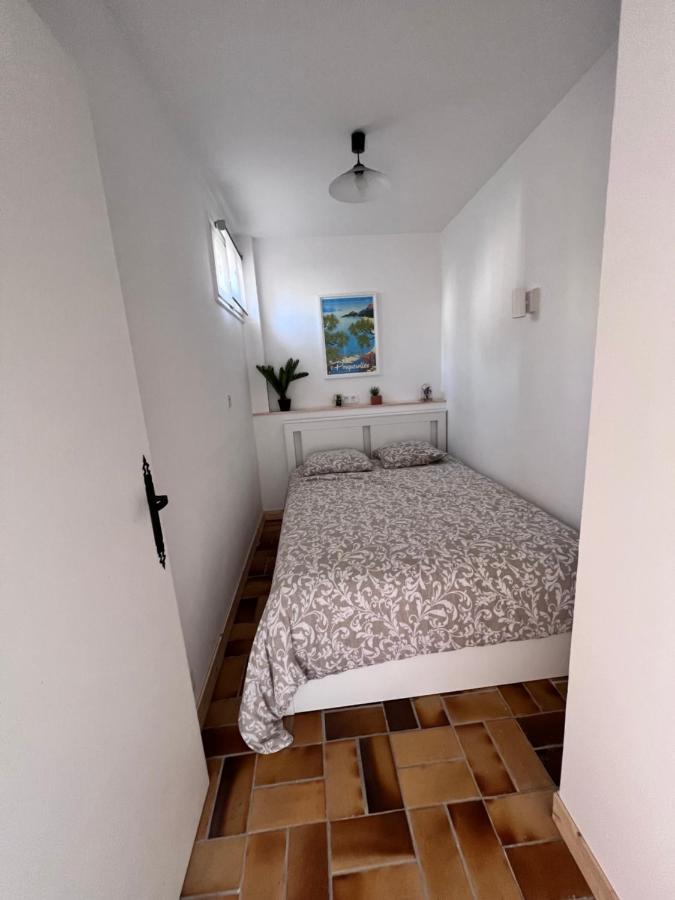 Sympathique Studio En Rez De Jardin Dans Residence Hyères Екстериор снимка