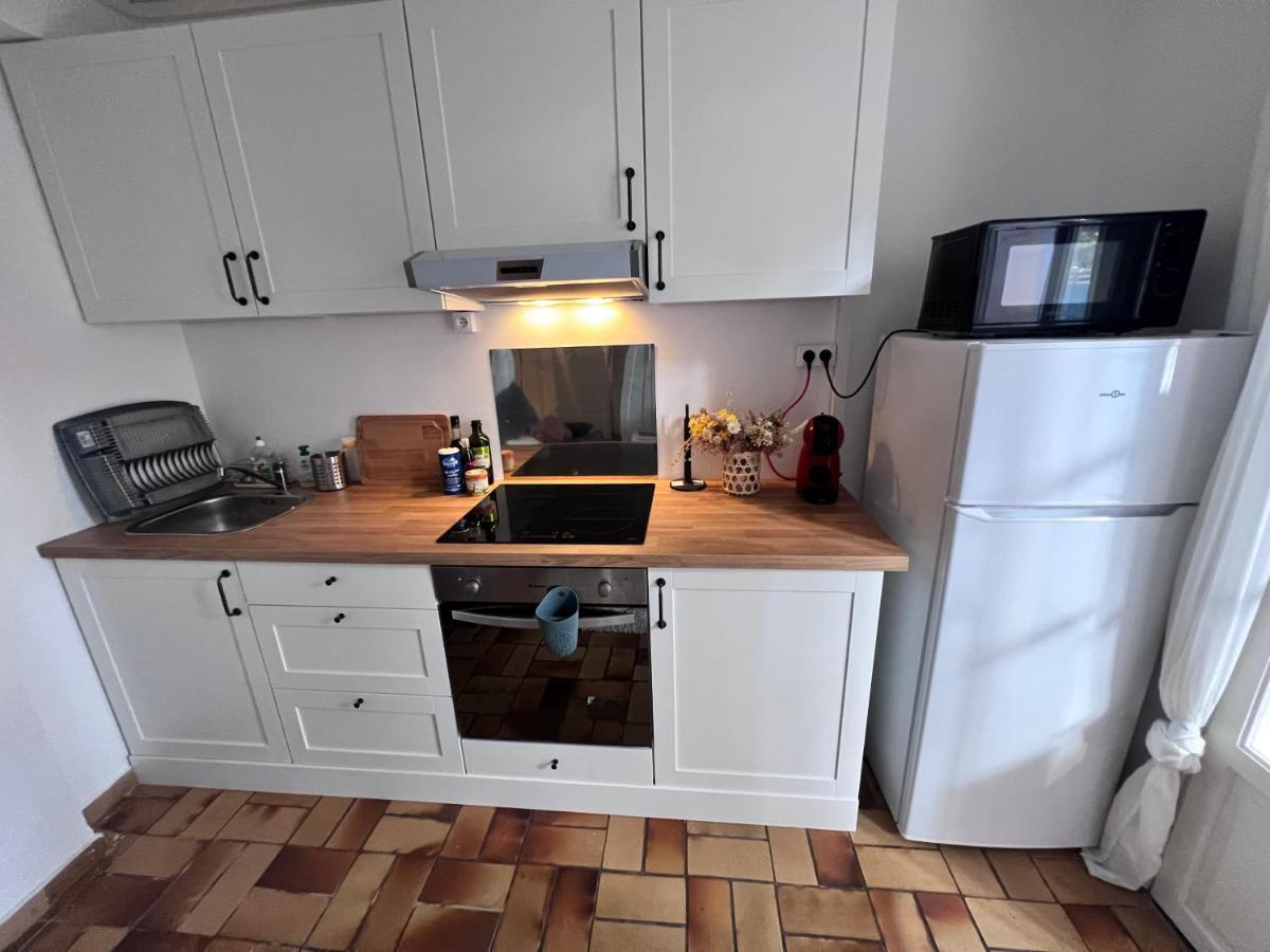Sympathique Studio En Rez De Jardin Dans Residence Hyères Екстериор снимка